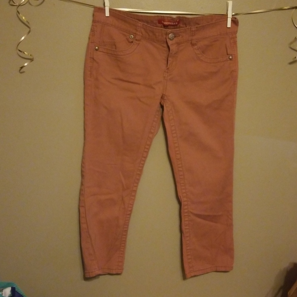 Capris - Picture 2 of 4